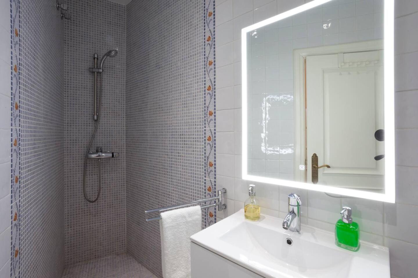 Puerta De Jerez II (Adults Only) Apartment Sevilla Exterior foto